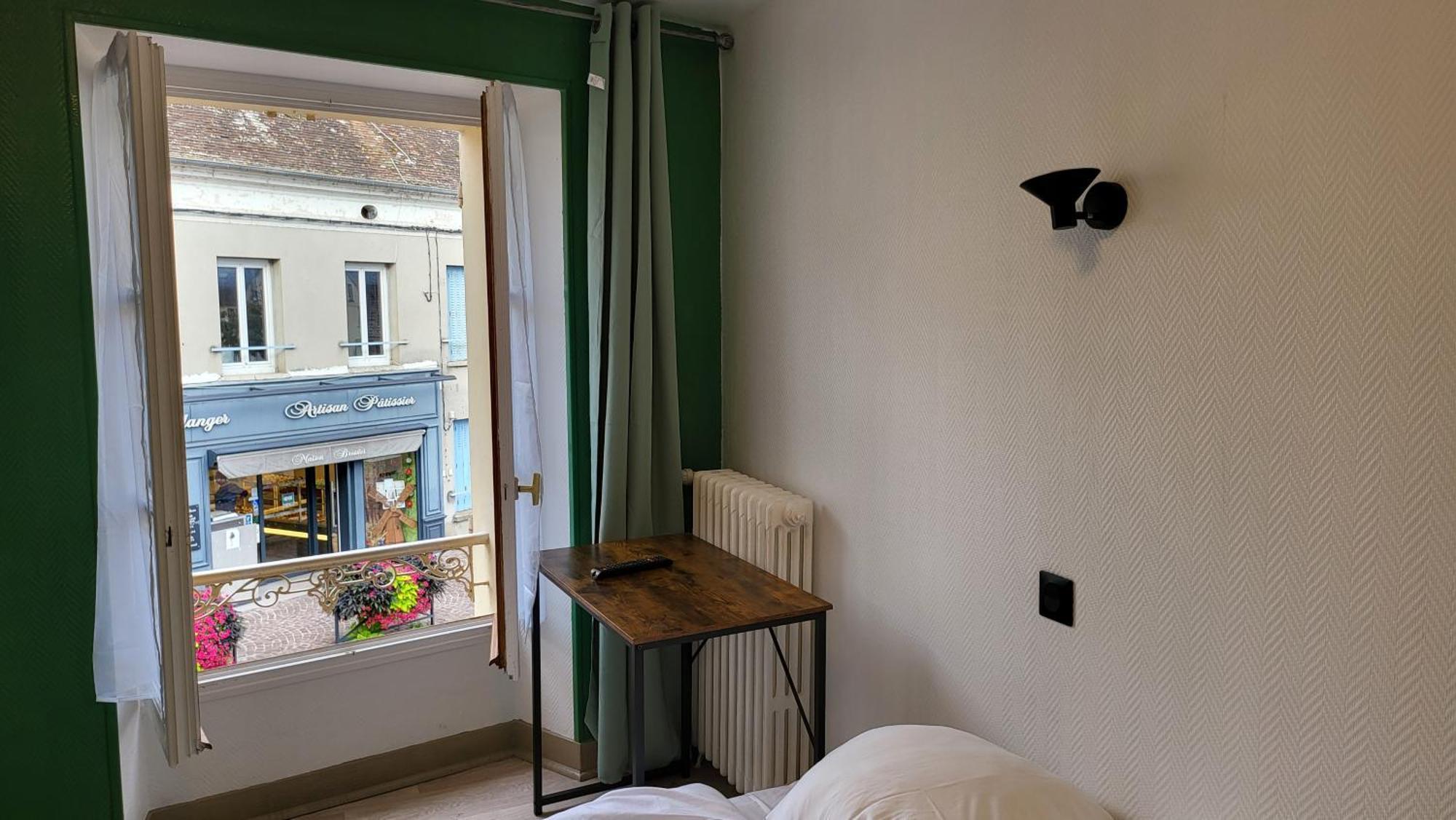 A La Vielle Halle Souppes-sur-Loing ภายนอก รูปภาพ