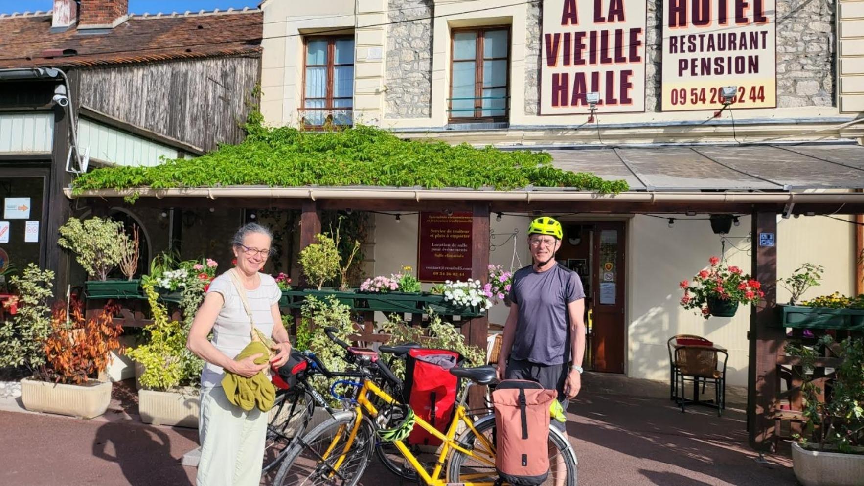 A La Vielle Halle Souppes-sur-Loing ภายนอก รูปภาพ