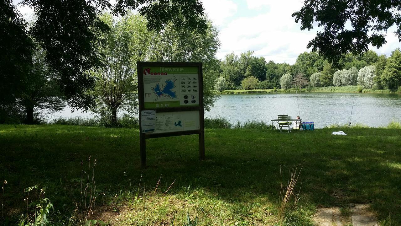 A La Vielle Halle Souppes-sur-Loing ภายนอก รูปภาพ