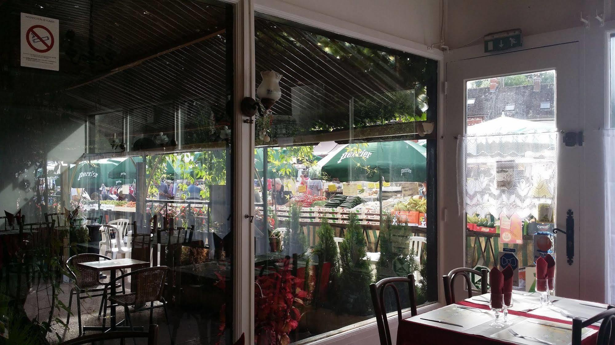 A La Vielle Halle Souppes-sur-Loing ภายนอก รูปภาพ