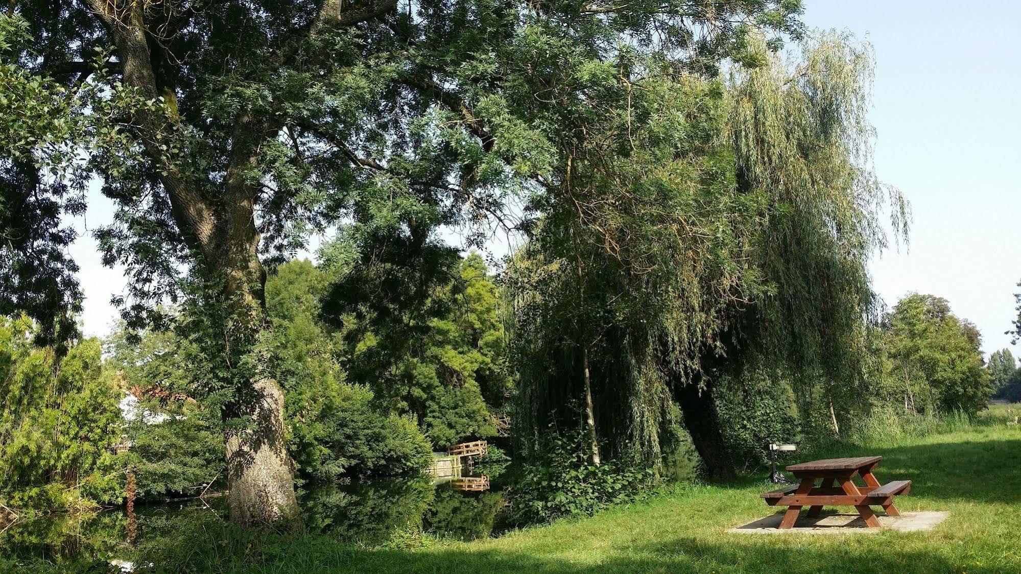 A La Vielle Halle Souppes-sur-Loing ภายนอก รูปภาพ
